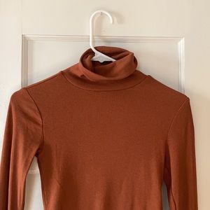 BP Turtleneck NWOT